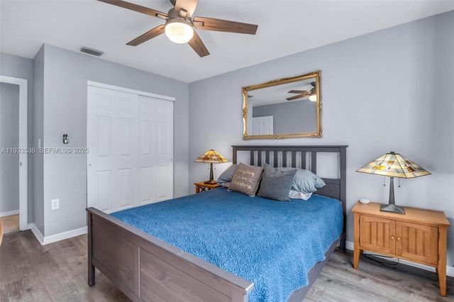 1996 NW 170th Ter, Pembroke Pines, FL 33028