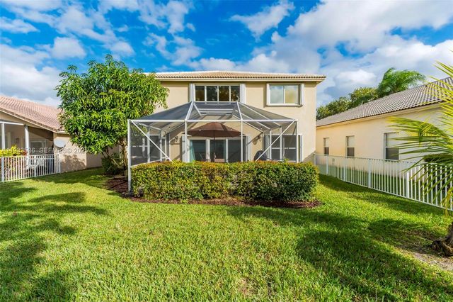 1996 NW 170th Ter, Pembroke Pines, FL 33028