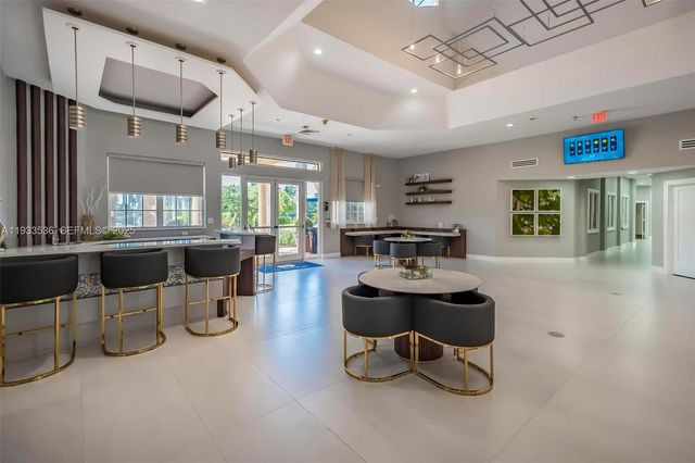 1996 NW 170th Ter, Pembroke Pines, FL 33028