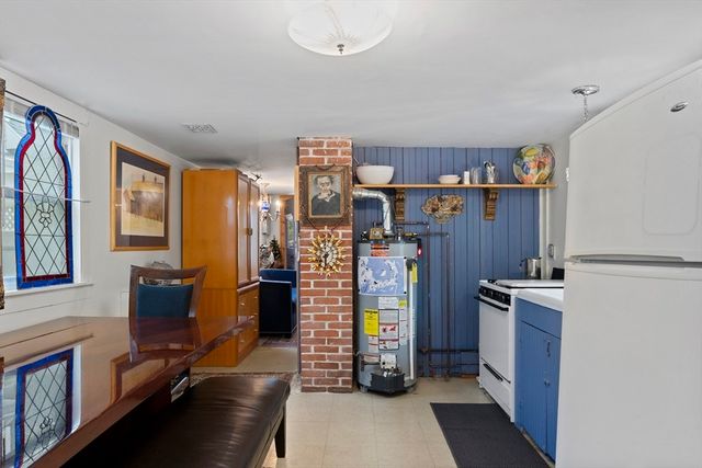 10 East Blvd, Wareham, MA 02571