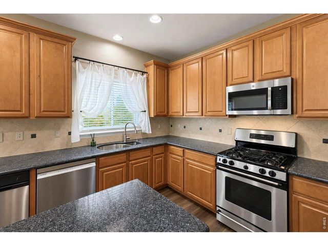 1527 Prairie Song Pl, Longmont, CO 80504