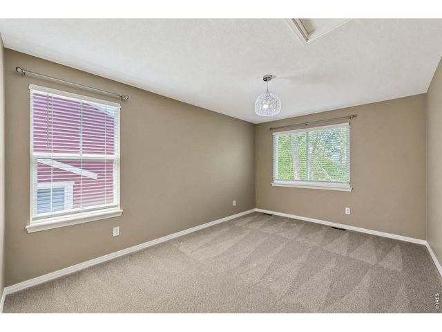 1527 Prairie Song Pl, Longmont, CO 80504