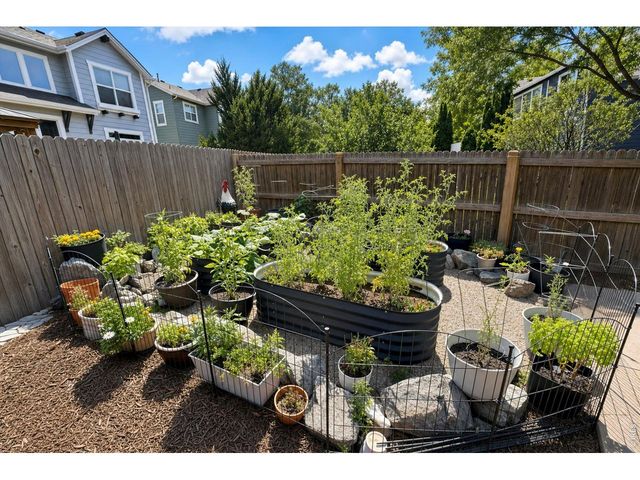 1527 Prairie Song Pl, Longmont, CO 80504