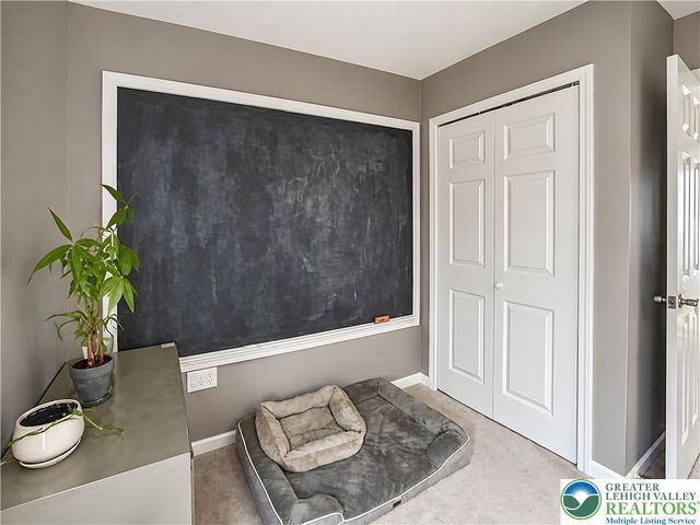 4659 Oakwood Lane, Lower Nazareth Twp, PA 18064