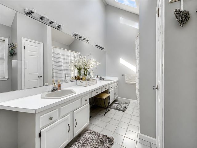 4659 Oakwood Lane, Lower Nazareth Twp, PA 18064