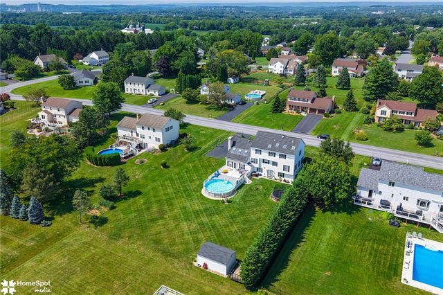 4659 Oakwood Lane, Lower Nazareth Twp, PA 18064