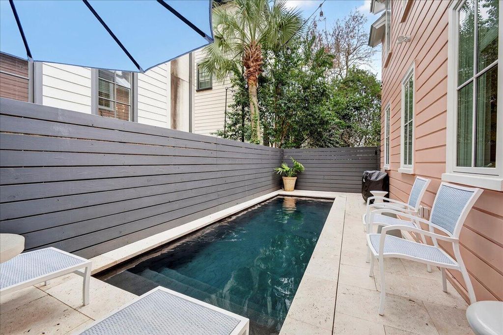 199 Saint Philip Street B, Charleston, SC 29403