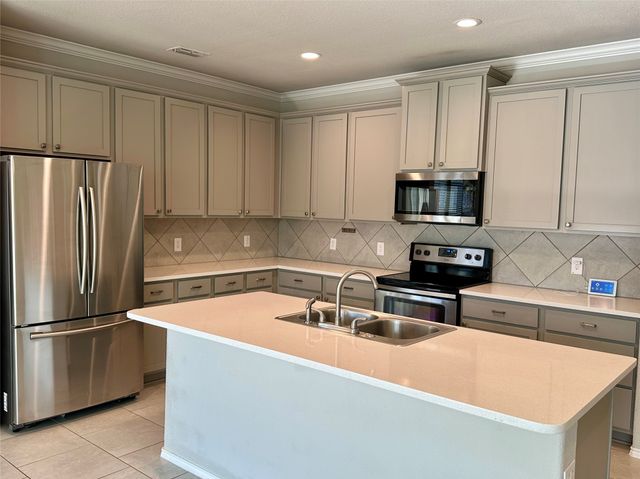 3716 Fossil Tree Lane, Fort Worth, TX 76244