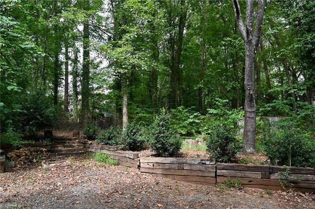 1469 Old Town Road, Winston-salem, NC 27106