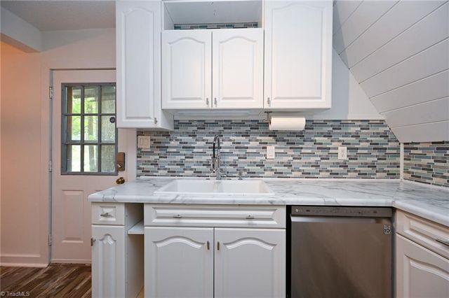 1469 Old Town Road, Winston-salem, NC 27106