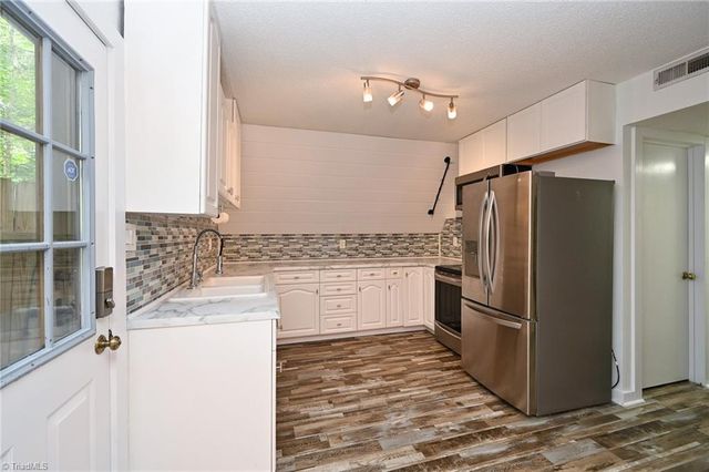 1469 Old Town Road, Winston-salem, NC 27106
