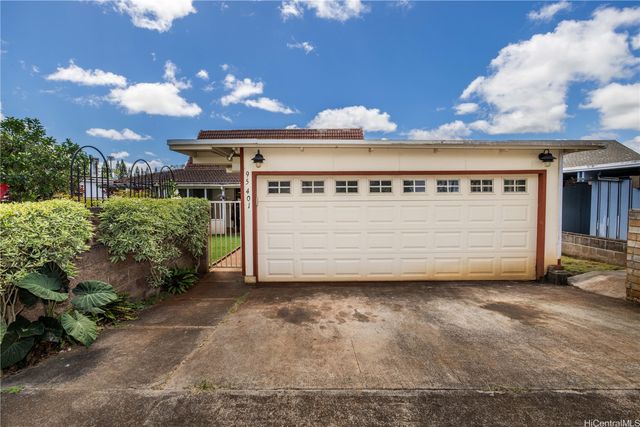95-401 Ikaloa Street, Mililani, HI 96789