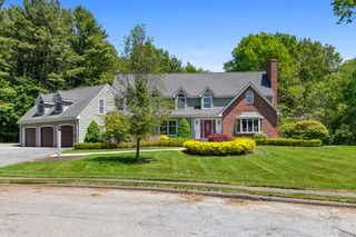 3 Russell Rd, Lynnfield, MA 01940