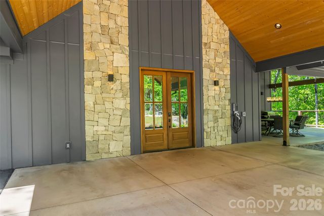 3135 Laurel Heights Drive Extension, Morganton, NC 28655