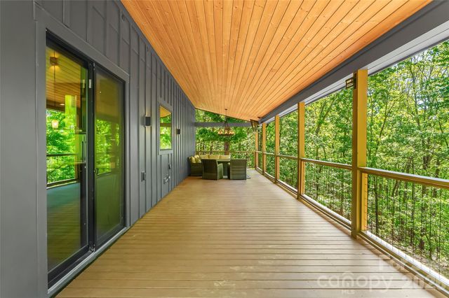 3135 Laurel Heights Drive Extension, Morganton, NC 28655