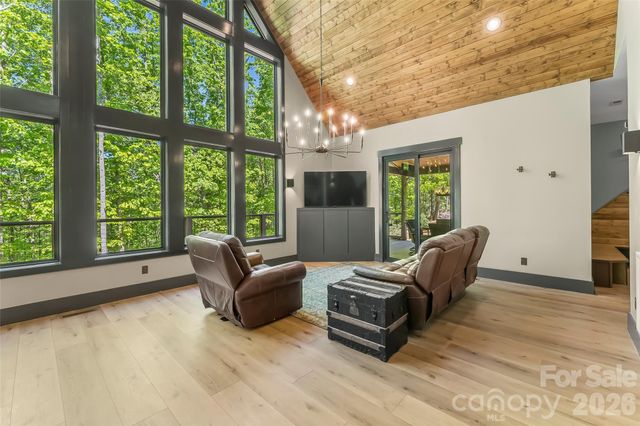 3135 Laurel Heights Drive Extension, Morganton, NC 28655