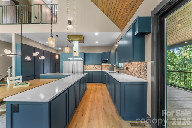 3135 Laurel Heights Drive Extension, Morganton, NC 28655