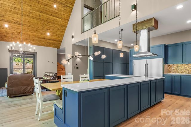 3135 Laurel Heights Drive Extension, Morganton, NC 28655
