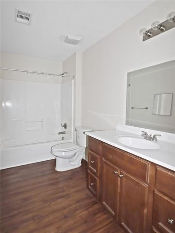 7501 Blue Jay Drive, Texas City, TX 77591