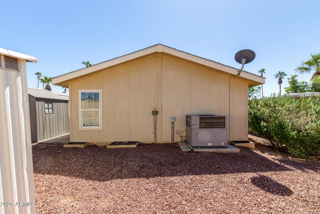 Image 23 of property listing at 7300 N 51ST Avenue 118, Glendale, AZ 85301