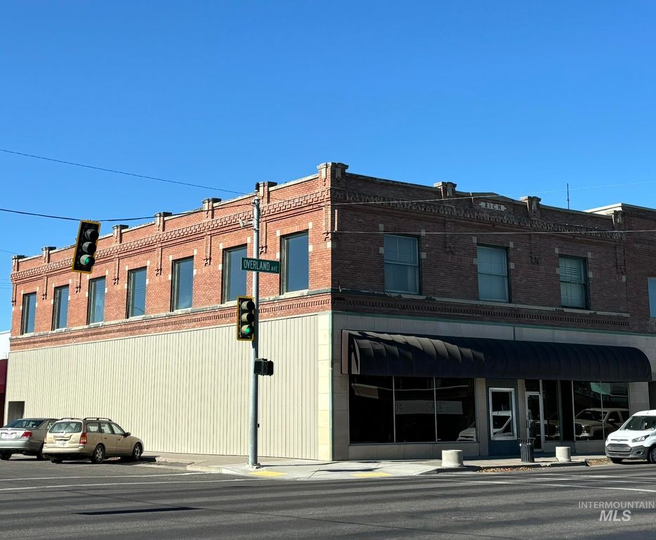 1258 Overland Ave, Burley, ID 83318