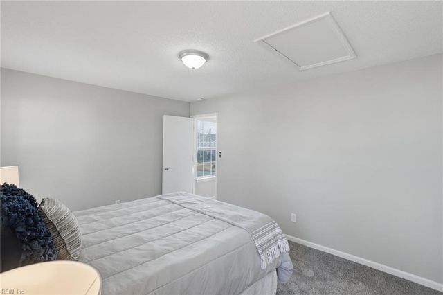 36 S Gawain WAY, Hampton, VA 23669