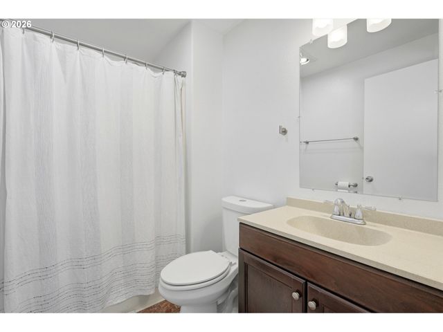 9011 Ne 136TH Ave, Vancouver, WA 98682