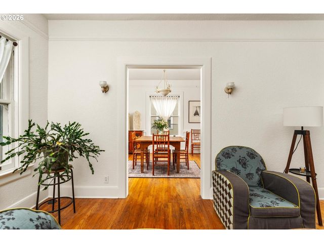 731 Sw KING Ave 10, Portland, OR 97035