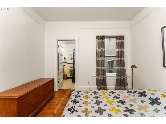 731 Sw KING Ave 10, Portland, OR 97035