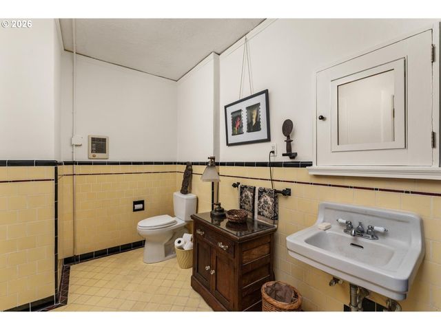 731 Sw KING Ave 10, Portland, OR 97035