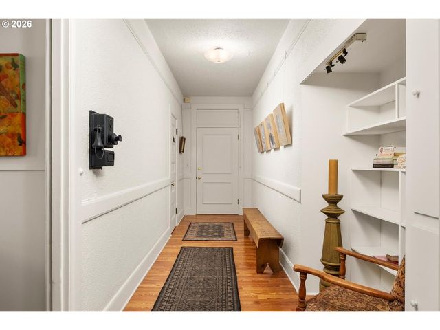 731 Sw KING Ave 10, Portland, OR 97035
