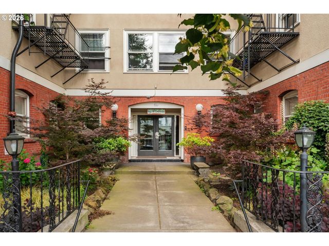 731 Sw KING Ave 10, Portland, OR 97035