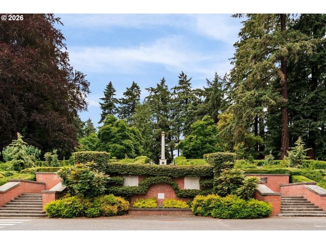 731 Sw KING Ave 10, Portland, OR 97035