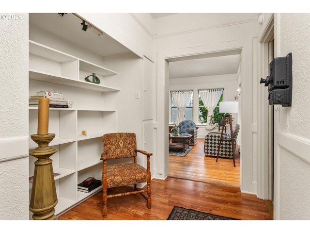 731 Sw KING Ave 10, Portland, OR 97035