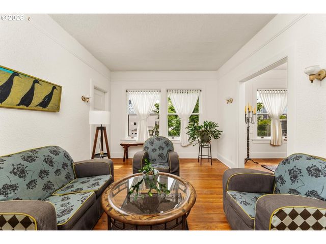 731 Sw KING Ave 10, Portland, OR 97035