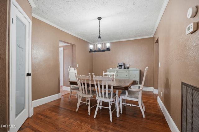 138 Luttie Banner Drive, Castlewood, VA 24224