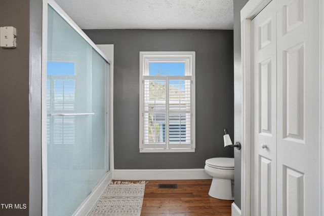 138 Luttie Banner Drive, Castlewood, VA 24224