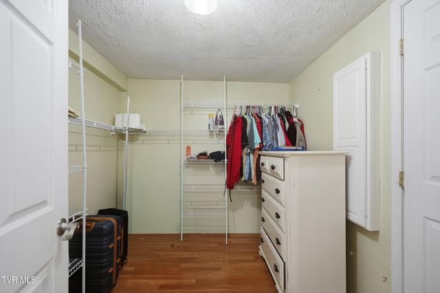 138 Luttie Banner Drive, Castlewood, VA 24224