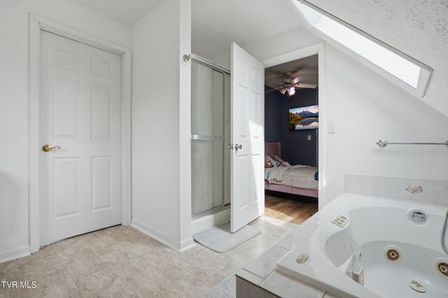 138 Luttie Banner Drive, Castlewood, VA 24224