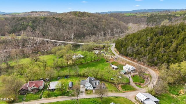 138 Luttie Banner Drive, Castlewood, VA 24224
