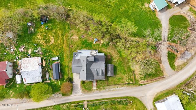 138 Luttie Banner Drive, Castlewood, VA 24224