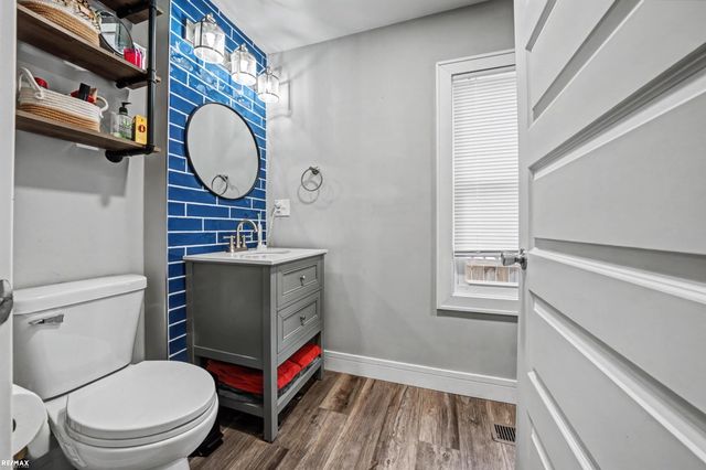 45800 Hull Rd Road, Van Buren Twp, MI 48111