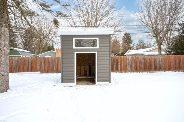 45800 Hull Rd Road, Van Buren Twp, MI 48111