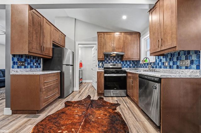 45800 Hull Rd Road, Van Buren Twp, MI 48111