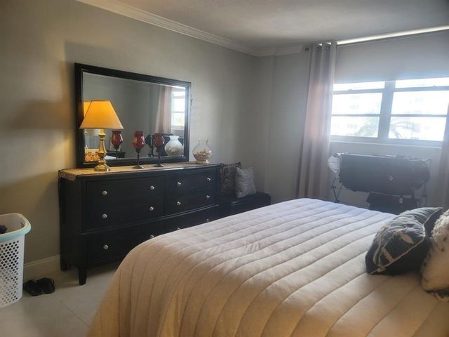 3000 S Ocean Drive 302, Hollywood, FL 33019