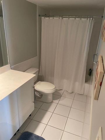 3000 S Ocean Drive 302, Hollywood, FL 33019