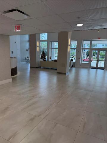 3000 S Ocean Drive 302, Hollywood, FL 33019
