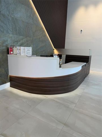 3000 S Ocean Drive 302, Hollywood, FL 33019