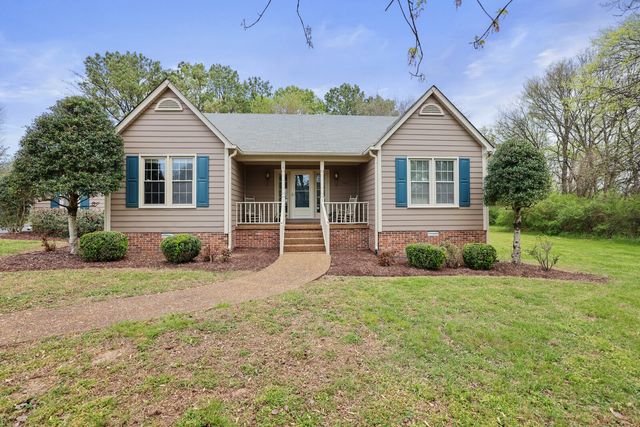 1408 Spainwood Dr, Columbia, TN 38401