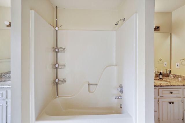 1408 Spainwood Dr, Columbia, TN 38401